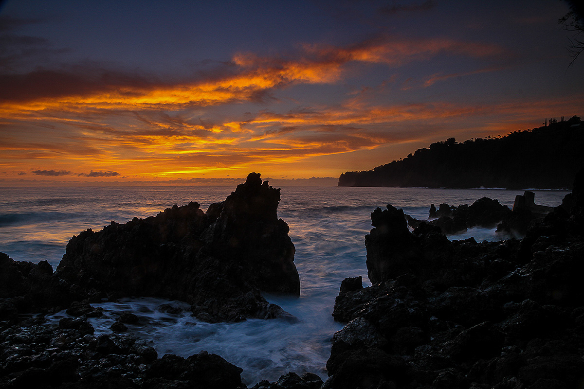 Laupahoehoe Point Park sunrise